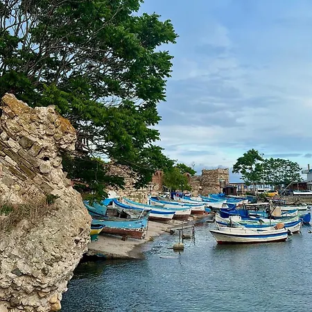 Affittacamere Irb Emona 4 Nesebar